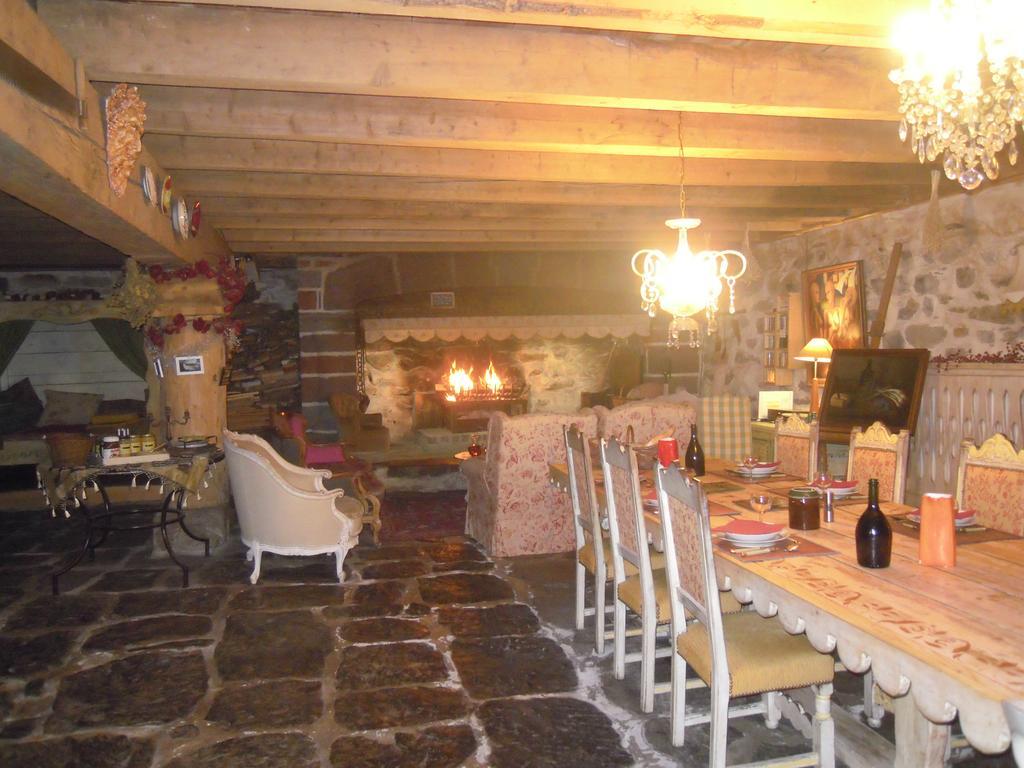 Le Francillon Les Estables Exterior foto